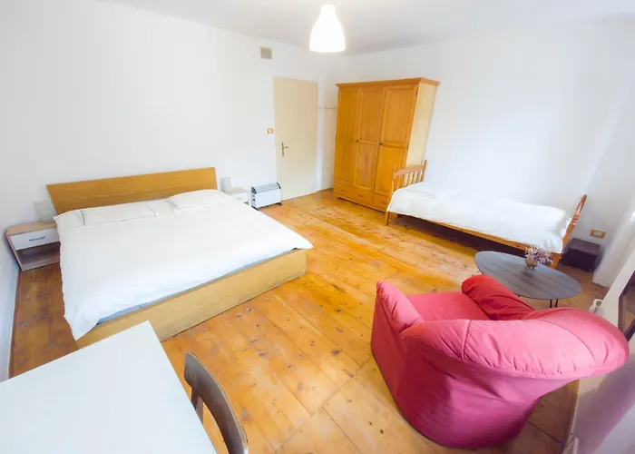 Apartma Florent בית נופש