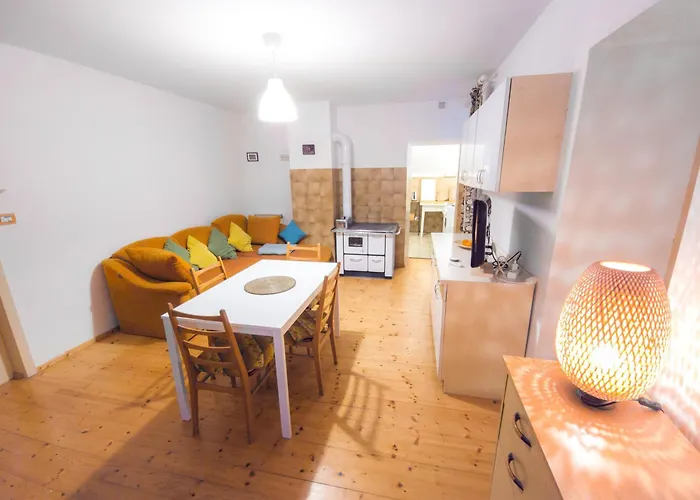 בית נופש Apartma Florent בובק